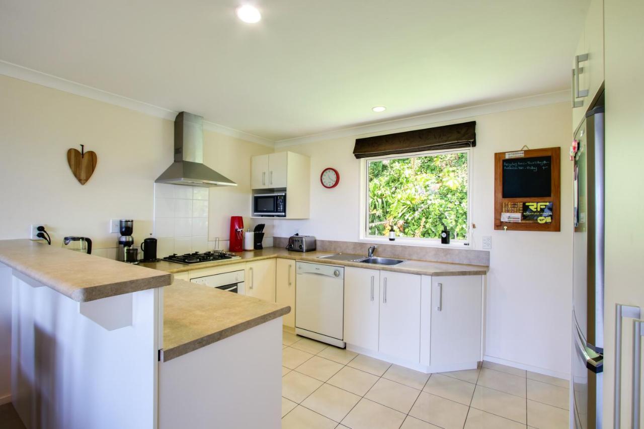 Onslow Views - Napier Holiday Home ภายนอก รูปภาพ